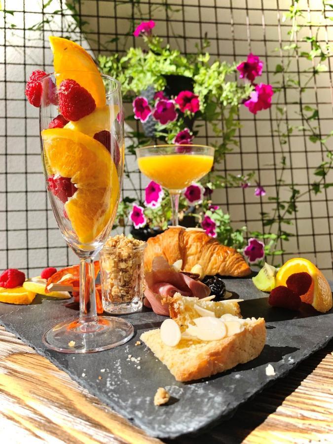 Hotel La Fabrique ลาโรแชล ภายนอก รูปภาพ