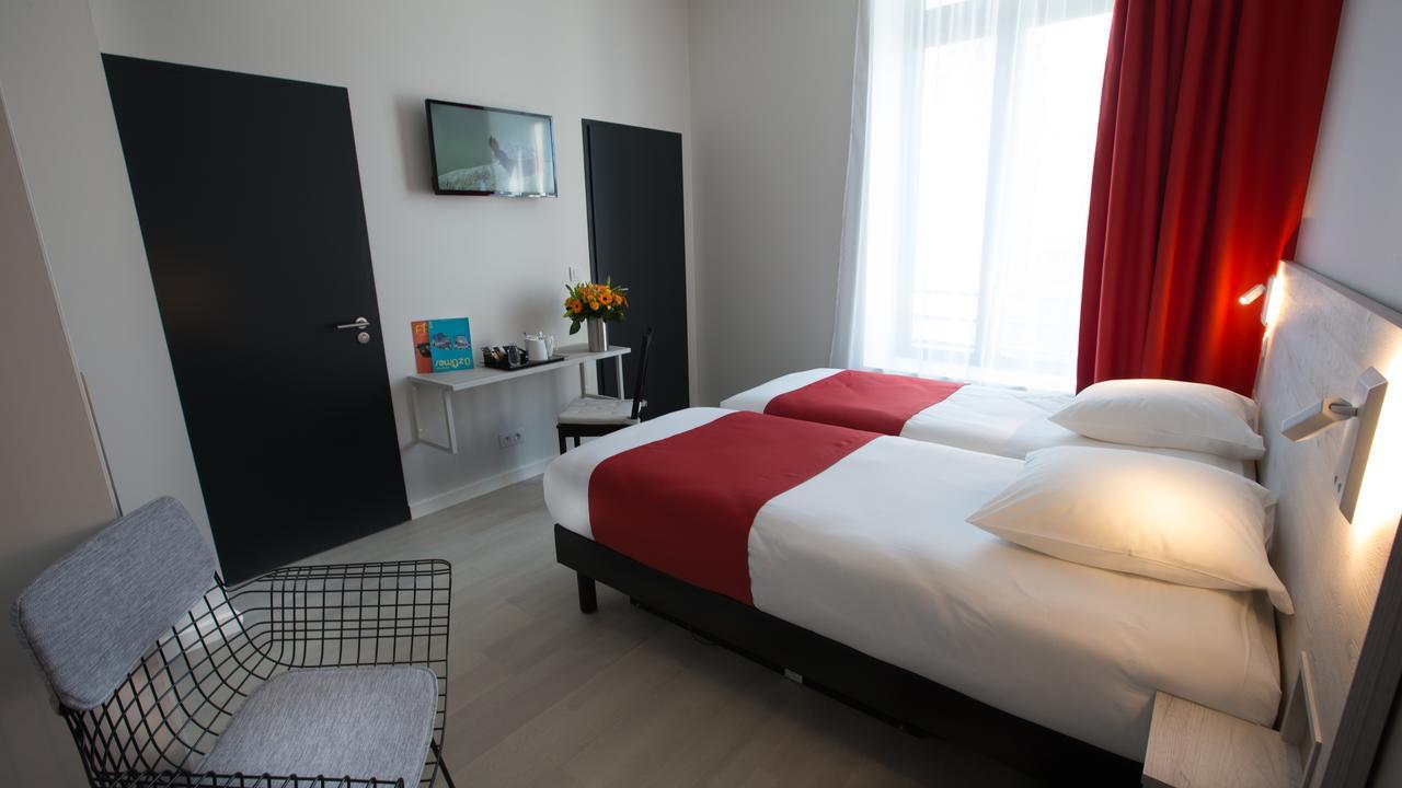 Hotel La Fabrique ลาโรแชล ภายนอก รูปภาพ