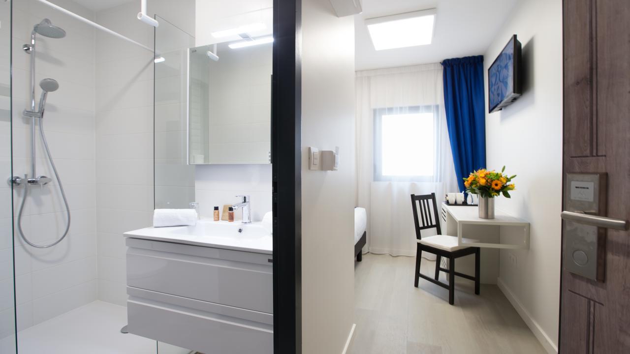 Hotel La Fabrique ลาโรแชล ภายนอก รูปภาพ